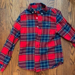 Boys vineyard vine button down shirt